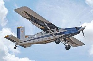 Pilatus PC-6 SkydiveLillo JD18032008 (cropped).jpg