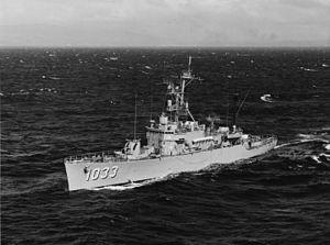 USS Claud Jones (DE-1033) underway off the coast of Oahu on 22 February 1971 (NH 107506).jpg