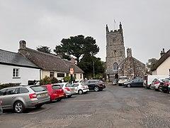 Drewsteignton square in May 2019.jpg