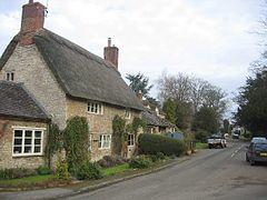 Lighthorne - village centre - geograph.org.uk - 93448.jpg