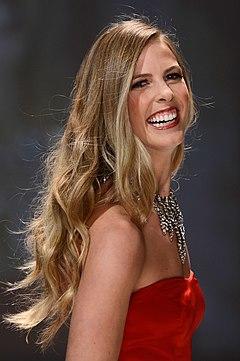 Torah Bright in Nicole Miller at Heart Truth 2013 NY.jpg