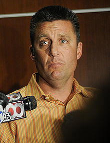 Coach Gundy adresses the media after the BCS Countdown (cropped).jpg