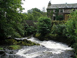 The River Sprint at Garnett Bridge - geograph.org.uk - 1152690.jpg