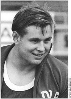Bundesarchiv Bild 183-G0908-0015-001, Hartmut Briesenick.jpg