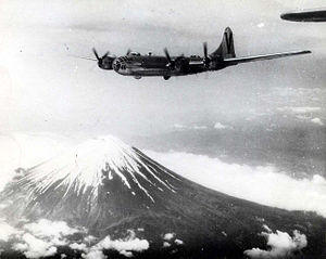 499th Bomb Group B-29 over Mount Fuji 1945.jpg