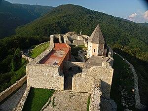Stari grad Medvedgrad - Zagreb 02.jpg