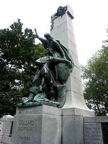 Statue Dollard des Ormeaux, parc Lafontaine, Montréal 2005-08-29.jpg