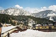 Panoramic view of McLeod Ganj during winters, 2005.jpg