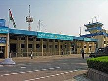 India-5559 - Flickr - archer10 (Dennis).jpg