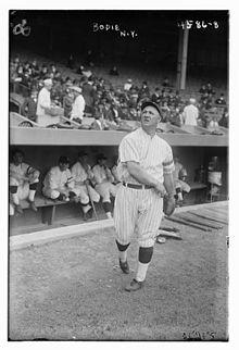 Ping Bodie in 1918.jpg