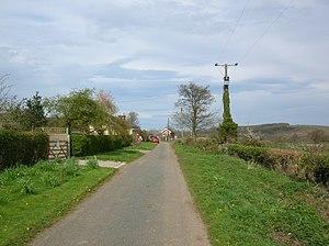 Approaching Howsham Crossing - geograph.org.uk - 790626.jpg