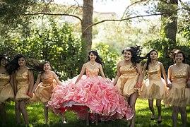 Quinceañera. Santa Fe (14369403262).jpg