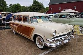 1954 Ford Country Squire (1143450231).jpg