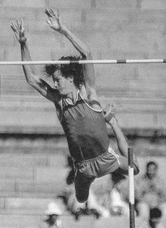 Earl Bell 1976.jpg