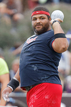 2014 DécaNation - Shot put 10a.jpg