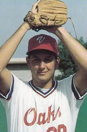 Mark Guthrie - Visalia Oaks - 1988.jpg
