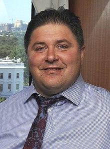 David Shulkin with Kent Hehr (cropped).jpg