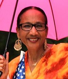 Illinois State Senator Jaqueline Y. Collins at the Bud Billiken Parade 2015 (20419952322) (cropped).jpg