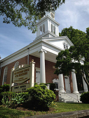 Reformed Church of the Tarrytowns with sign.jpg