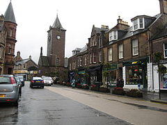 Heading east on Crieff's High Street - geograph.org.uk - 3152513.jpg