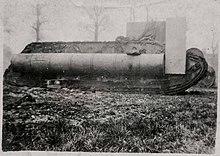 Side View of the Mark IX during its amphibious conversion trials at Welsh Harp Reservoir.jpg