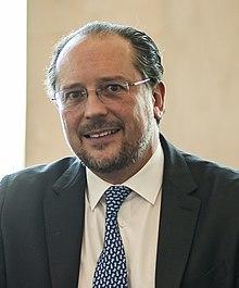 2020 Alexander Schallenberg Ministerrat am 8.1.2020 (49350907178) (cropped) (cropped).jpg