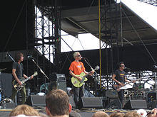 Fountains of Wayne performing in 2007