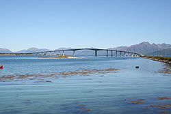 IMG 0635a - Hadselbrua fra Børøya.jpg