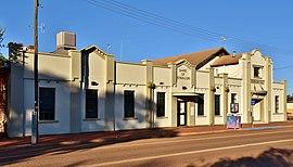 Perenjori Shire Hall & Offices, 2018 (01).jpg