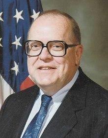 Ed derwinski.jpg