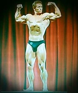 Ken Waller 1975.jpg