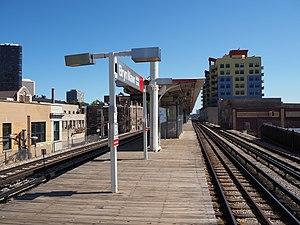 Platform at Bryn Mawr.jpg