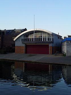 Cambridge boathouses - Fitzwilliam.jpg