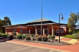 Dalwallinu shire offices, 2018 (02).jpg