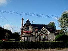 A prewar house in Ver-sur-Mer
