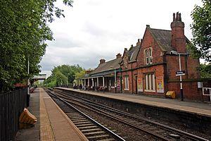 Romiley railway station (geograph 4512252).jpg