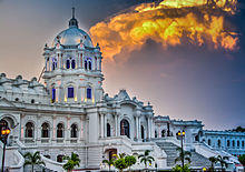 Ujjayanta palace Tripura State Museum Agartala India.jpg