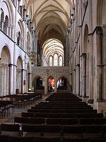 Chichester Cathedral interior - geograph.org.uk - 816490.jpg