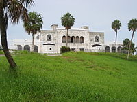 Leach Mansion frtview.jpg