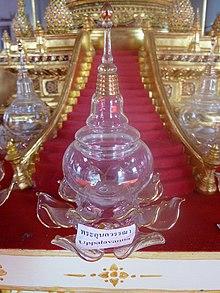 036 Uppalavanna Relics (9174212462) (2).jpg