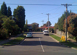 Neighbours Pinoak Court.jpg