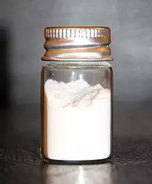Sample of silicon dioxide.jpg