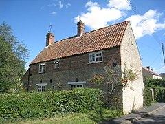 Cottage in Newton (geograph 3109535).jpg