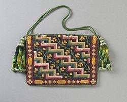 Woman's Purse Berlin Wool Work M2007 211 280 2.jpg