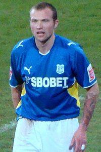 Warren Feeney.jpg