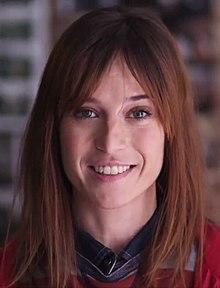 Marta Etura Mans Unides crop.jpg