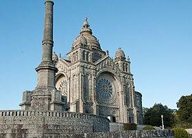 Viana do Castelo, Portugal-1 (8610169337) (cropped).jpg