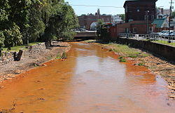 Shamokin Creek looking upstream in Shamokin, Pennsylvania.JPG