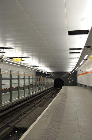 Hillhead Glasgow subway.jpg