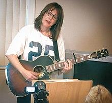 Kathleen Wilhoite at Vicki Abelson's Women Who Write (14380708540).jpg